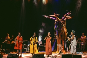 IALOD&Ecirc; RE&Uacute;NE LOMA, MARIETTI FIALHO, NINA FOLA E GLAU BARROS EM GRANDE SHOW DIA 18 DE MAIO NO YOUTUBE DA PUCRS
