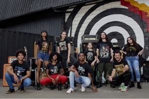 PJ, BAIXISTA DO JOTA QUEST, LAN&Ccedil;A EMPRESA DE MERCHANDISING VOLTADA PARA ARTISTAS NACIONAIS