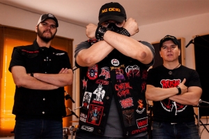 TIT&Atilde;S MEXICANOS CRS (CIRROSIS) ANUNCIAM O LAN&Ccedil;AMENTO DE SEU NOVO EP "LIVE IN ISOLATION"