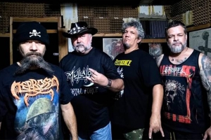 LEPROSY ESTREIA SINGLE "MERRY CHRISTMAS TO ALL" EM TODAS AS PLATAFORMAS DIGITAIS