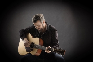EMMERSON NOGUEIRA APRESENTA NOVO SHOW NA CAPITAL GAÚCHA