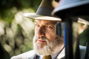 "MON&Oacute;LOGOS DO CINEMA E V&Iacute;DEO: ATUA&Ccedil;&Atilde;O E REALISMO PARA C&Acirc;MERA" &Eacute; O NOVO CURSO QUE WERNER SCH&Uuml;NEMANN MINISTRA NA CASA DE TEATRO DE PORTO ALEGRE