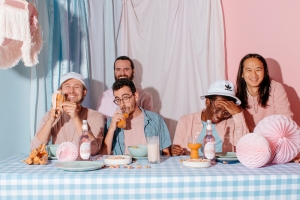 POST MODERN CONNECTION (CA) LAN&Ccedil;A 'FOLIE A DEUX', NOVO SINGLE E CLIPE