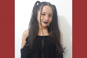 COM 14 ANOS, CANTORA MAFRA ASSINA COM A METAL RELICS