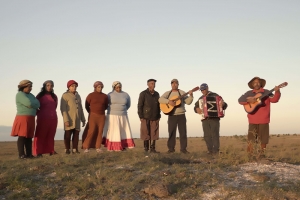 LONGA DOCUMENTAL RETRATA M&Uacute;SICA E TERRITORIALIDADE QUILOMBOLA