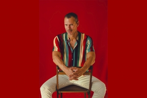 O SINGLE &ldquo;CARTAS AO JOGO&rdquo; ANTECIPA O LAN&Ccedil;AMENTO DO DISCO DE EDUARDO PITTA