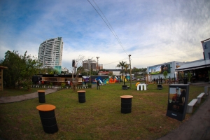 NILO SQUARE GARDEN RECEBE EDI&Ccedil;&Atilde;O ESPECIAL DE NATAL DO CAF&Eacute; COM BAZAR NESTE FIM DE SEMANA