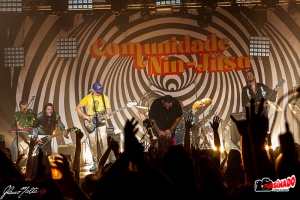 A CHALA&Ccedil;A CORREU SOLTA NO SHOW DOS 25 ANOS DA COMUNIDADE NIN-JITSU NO BAR OPINI&Atilde;O
