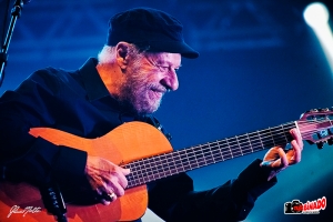 JO&Atilde;O BOSCO: SIMPLICIDADE, CARISMA E VIRTUOSISMO EM APRESENTA&Ccedil;&Atilde;O IMPEC&Aacute;VEL NO AUDIT&Oacute;RIO ARA&Uacute;JO VIANNA