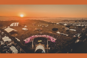 CONHE&Ccedil;A OS 5 PALCOS QUE DAR&Atilde;O VIDA &Agrave; EDI&Ccedil;&Atilde;O DE 25 ANOS DO XXXPERIENCE FESTIVAL