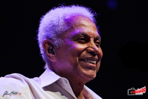 PAULINHO DA VIOLA &ndash; A ELEG&Acirc;NCIA MUSICAL DE UM DOS GRANDES MESTRES DO NOSSO SAMBA