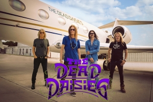 THE DEAD DAISIES LAN&Ccedil;A FAIXA AO VIVO &ldquo;LONG WAY TO GO&rdquo; (LIVE FROM DAISYLAND)