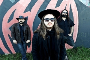 CRASH & BURN ESTREIA TRIBUTO A SISTERS OF MERCY NA FESTA ROCKFEVER