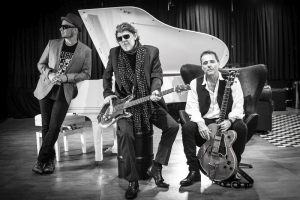 TIT&Atilde;S TRIO AC&Uacute;STICO EM PORTO ALEGRE E NOVO HAMBURGO EM JUNHO
