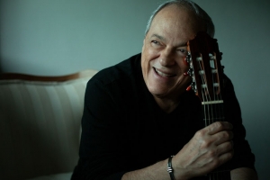 TOQUINHO FAZ SHOW NO RECANTO MAESTRO ACOMPANHADO PELA CANTORA CAMILLA FAUSTINO