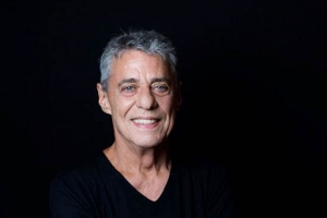CHICO BUARQUE - VENDAS PARA P&Uacute;BLICO GERAL COME&Ccedil;AM NESTA SEXTA
