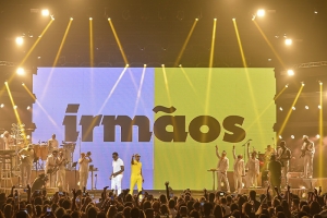 AP&Oacute;S ESGOTAR DUAS DATAS, ALEXANDRE PIRES & SEU JORGE ANUNCIAM O TERCEIRO SHOW DO PROJETO 'IRM&Atilde;OS' EM PORTO ALEGRE