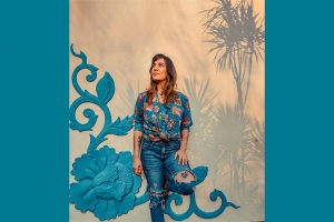 VENISE BORGES &Eacute; A CANTORA E COMPOSITORA DO PR&Oacute;XIMO SHOW NO TEATRO SINDUSCON-RS, DIA 28 DE JULHO