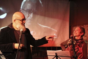 SARAU VOADOR &ndash; LITERATURA E IMPROVISOS TRANSCRIADOS &ldquo;MULHERES, &Agrave; REVOLU&Ccedil;&Atilde;O!&rdquo; NO INSTITUTO LING