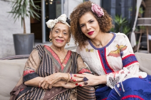 VANESSA DA MATA E OMARA PORTUONDO SE APRESENTAM JUNTAS EM PORTO ALEGRE