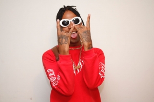 OPINIÃO 35 ANOS APRESENTA: LIL RAFF