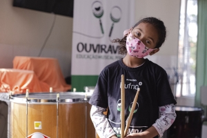 OUVIRAVIDA HOMENAGEIA CAETANO VELOSO EM ESPET&Aacute;CULO MUSICAL