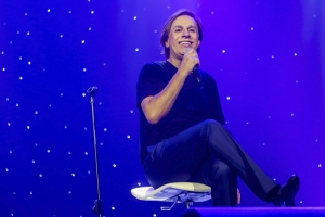 O TOM T&Aacute; ON NO TEATRO BRADESCO EM SP