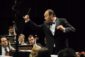 CONCERTO DA OSPA CELEBRA OS 200 ANOS DE &Eacute;DOUARD LALO COM OBRAS ACLAMADAS DO ROMANTISMO (15/4)