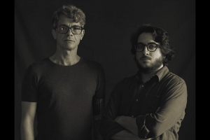 CELSIM E JO&Atilde;O CAMARERO COMENTAM &Aacute;LBUM EM HOMENAGEM &Agrave; ELIZETH CARDOSO NO PROJETO OBRAS COMENTADAS 