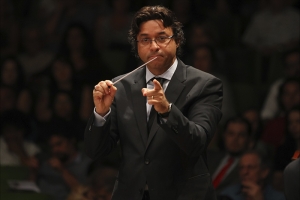 BARTOK E M&Uacute;SICA BRASILEIRA COM REG&Ecirc;NCIA DE CL&Aacute;UDIO COHEN NO PR&Oacute;XIMO DOMINGO CL&Aacute;SSICO COM ORQUESTRA DA ULBRA 